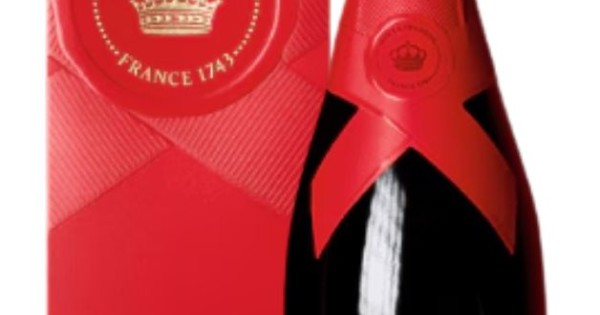 NV Moet & Chandon Imperial Brut Champagne Red Limited Edition